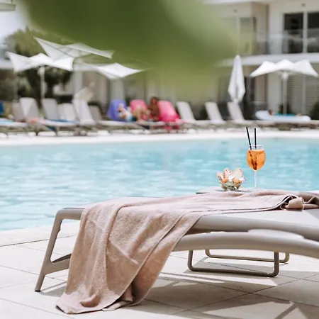 Tuisuneo La Conchiglia - Adults Only Отель 4*
