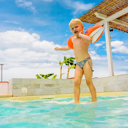 Tuisuneo La Conchiglia - Adults Only 4*